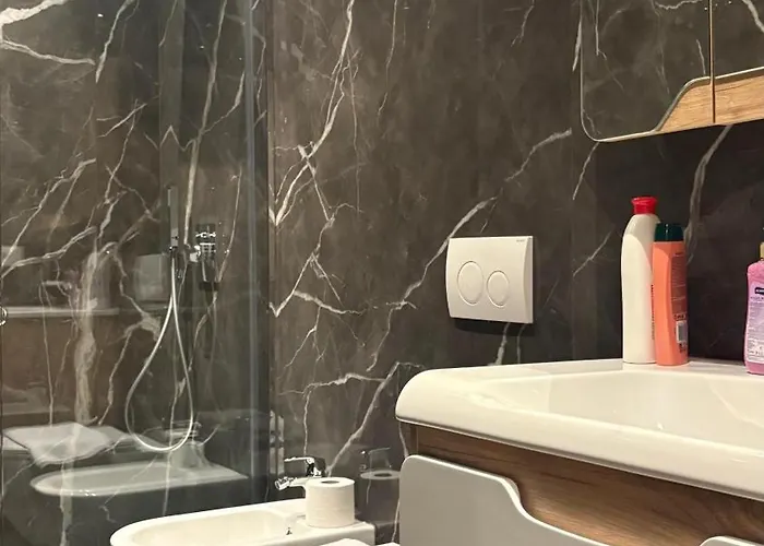 Blue Boutique 4 * ティラナ