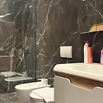 Blue Boutique 4 * 地拉那