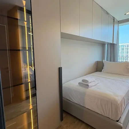Blue Boutique Apartments 4 * Tirana
