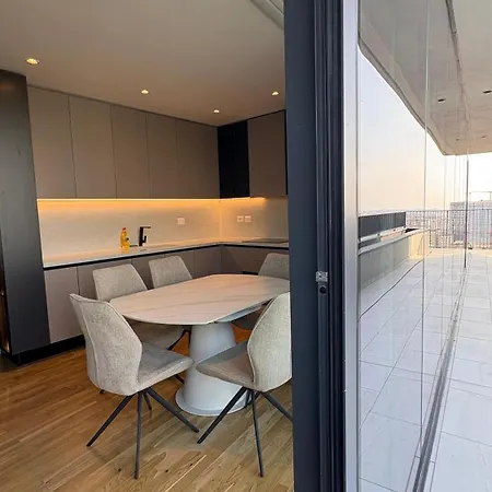 Blue Boutique Apartments 4 * Tirana