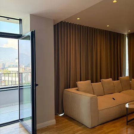 Blue Boutique Apartments 4 * Tirana